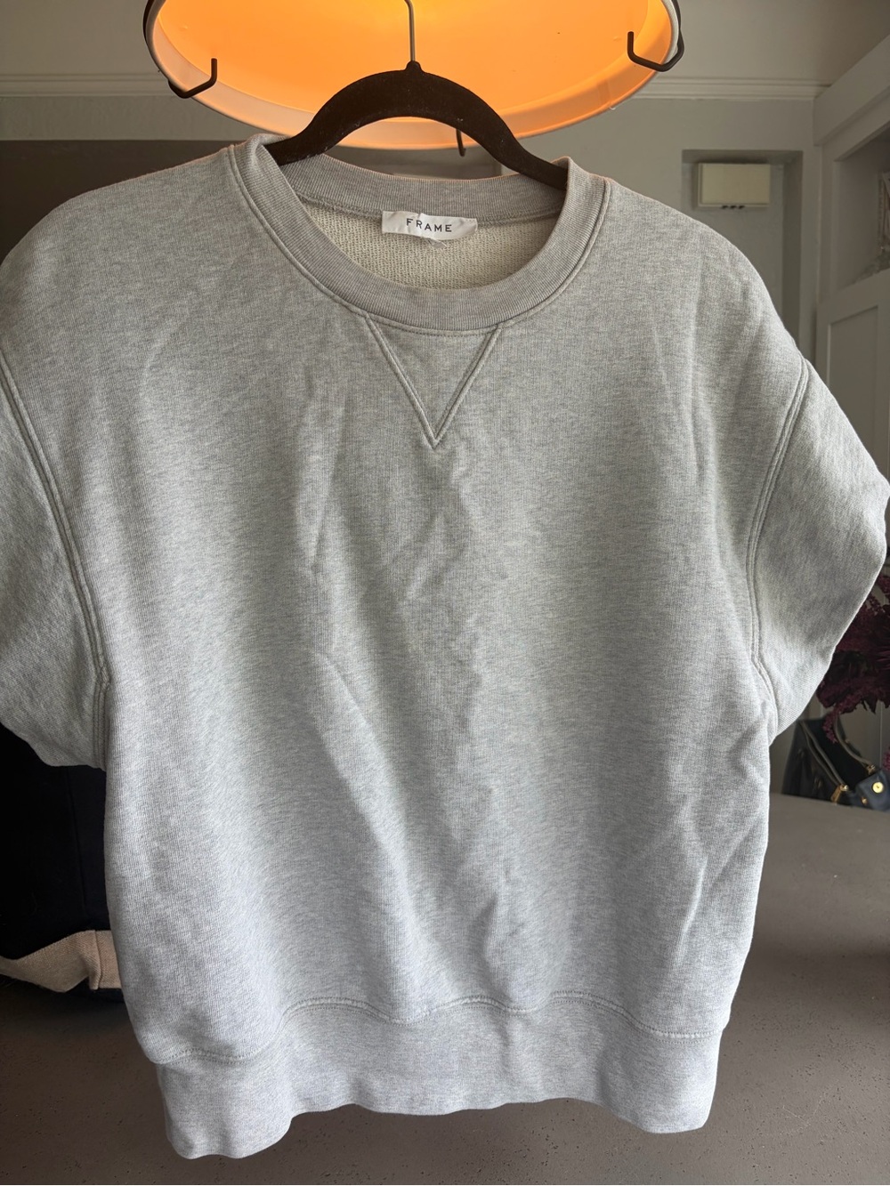 Frame Denim Women’s Grey Short-Sleeve Crewneck Sweatshirt